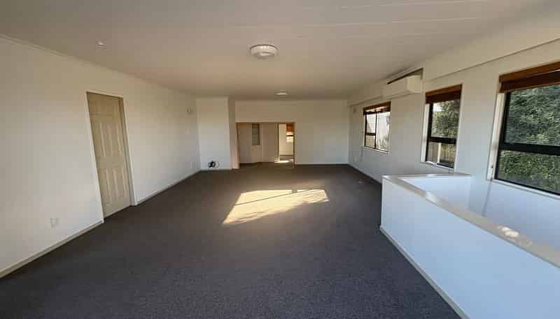 702 Papamoa Beach Road, Papamoa Beach