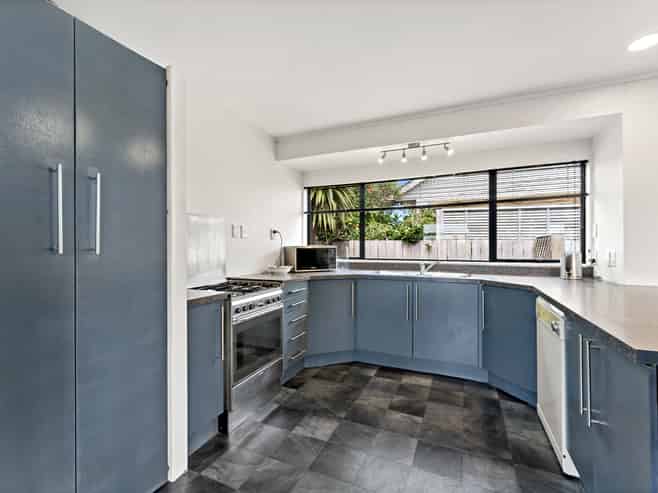 9A Raetihi Crescent, Mount Albert