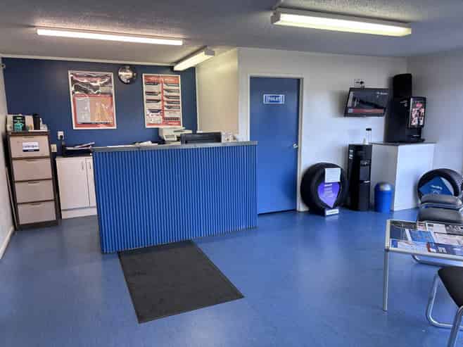 Workshop with profile on Hewletts Road