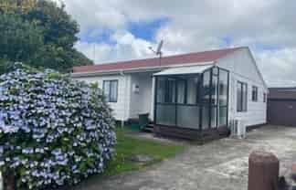 24 Princes Street, Levin