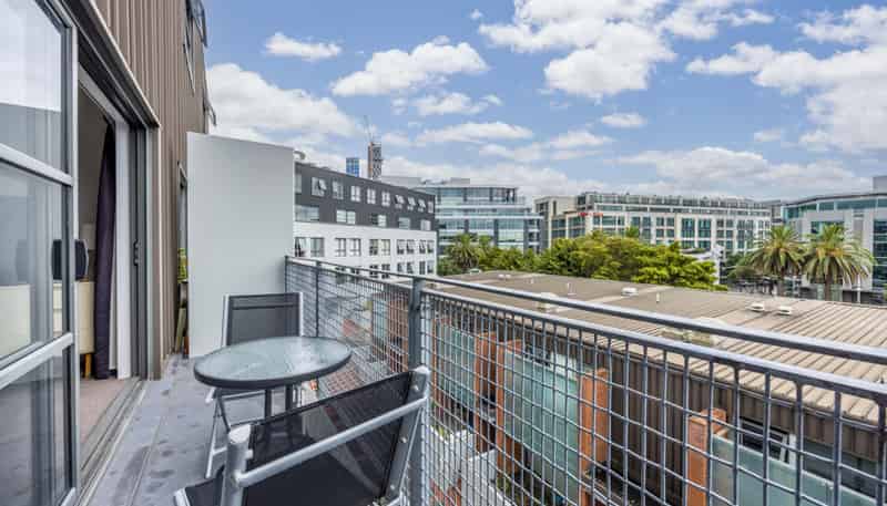 328/57 Mahuhu Crescent, Auckland Central