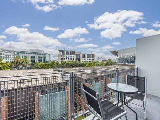 328/57 Mahuhu Crescent, Auckland Central