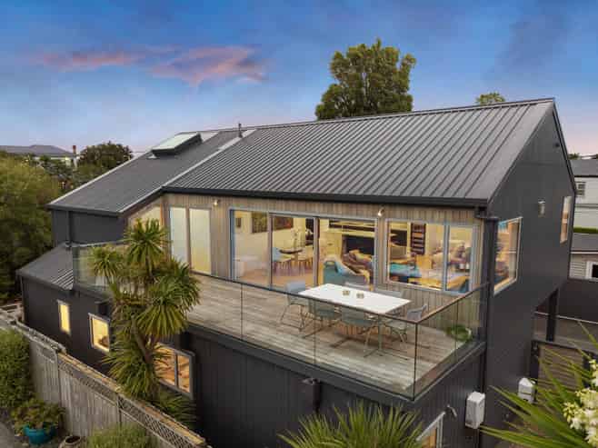 2/43 Princes Street, Northcote Point