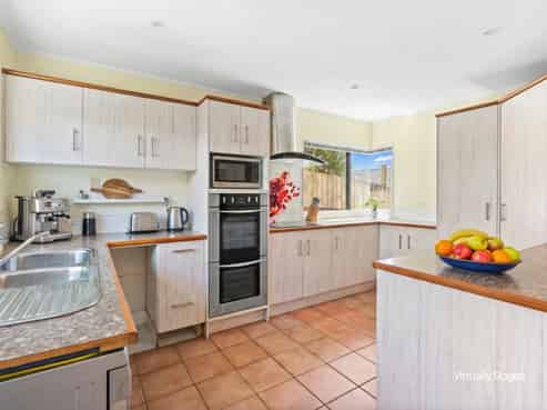 8 Greenview Way, Kamo