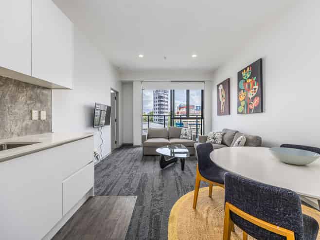 8A/50 Eden Crescent, Auckland Central