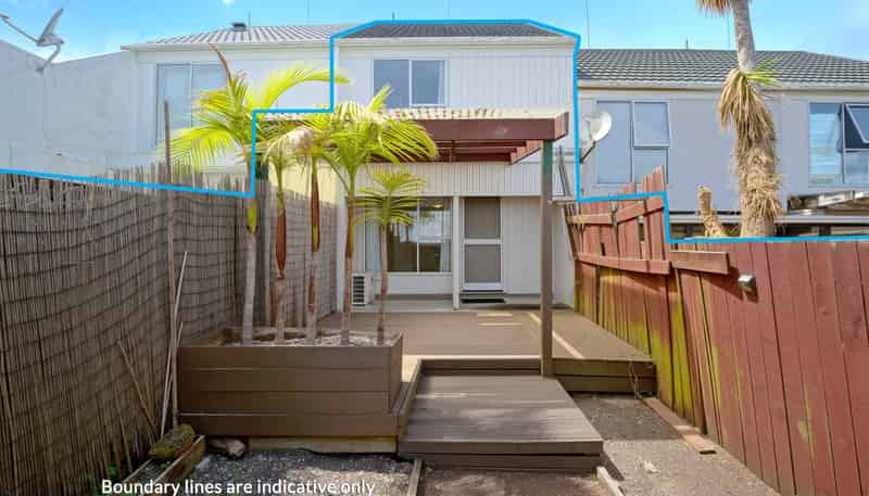 5/106 West Coast Road, Glen Eden