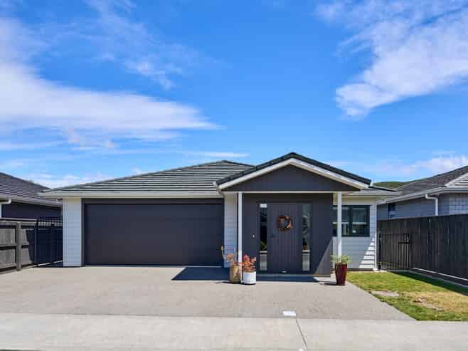 9 Martha Turnell Crescent, Manor Park