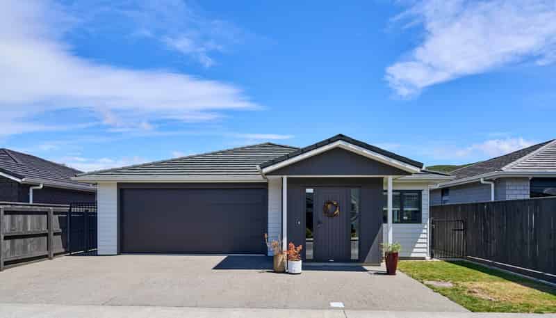 9 Martha Turnell Crescent, Manor Park