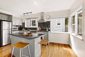 44 Ariki Road, Hataitai