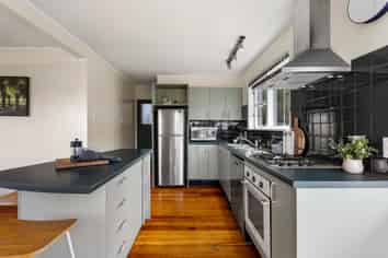 44 Ariki Road, Hataitai