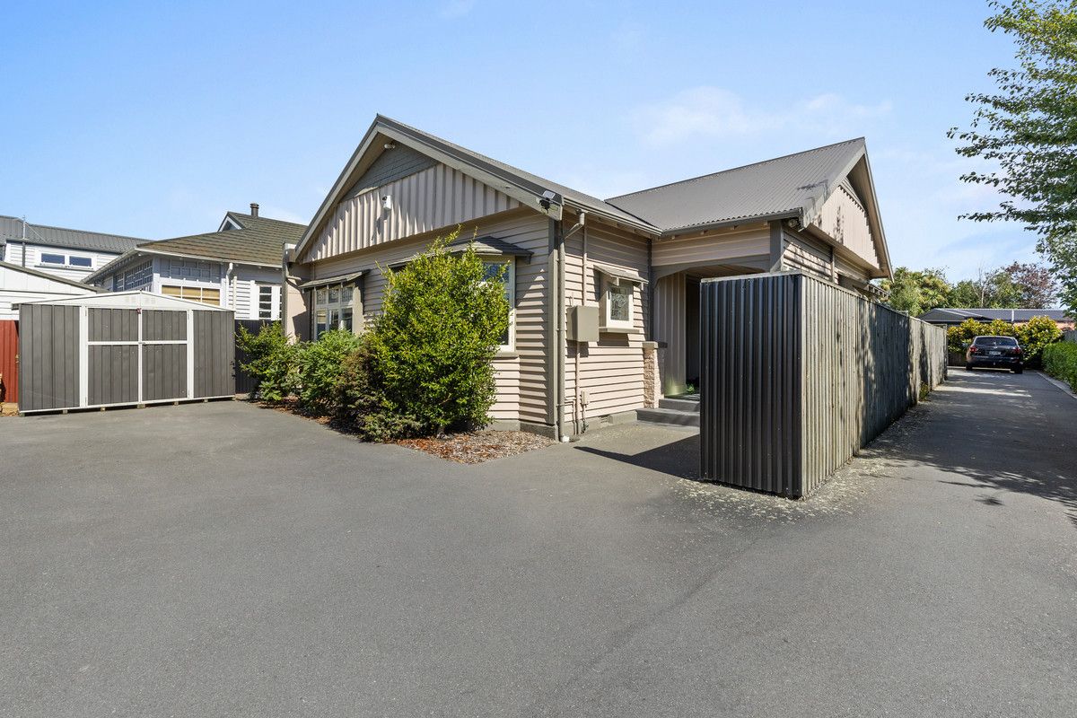 A Standout for Space and Practicality in Popular Linwood - Widok 2