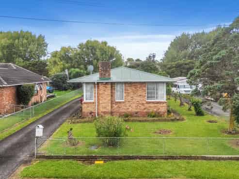 8 Stainton Place, Otara