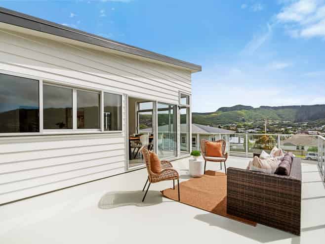 32A Tawa Terrace, Tawa