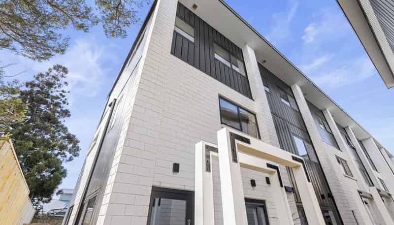 12/200 Carrington Road, Mount Albert