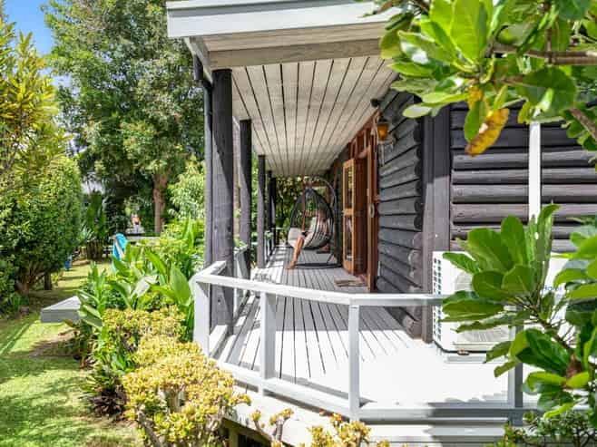 16 Onepu Lane, Manly