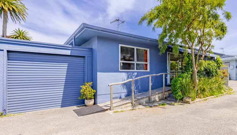 7/142 Main Road, Clive