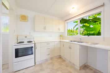 7/142 Main Road, Clive