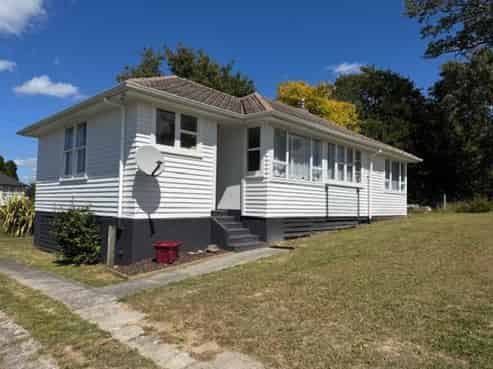 19 Charles Crescent, Putaruru