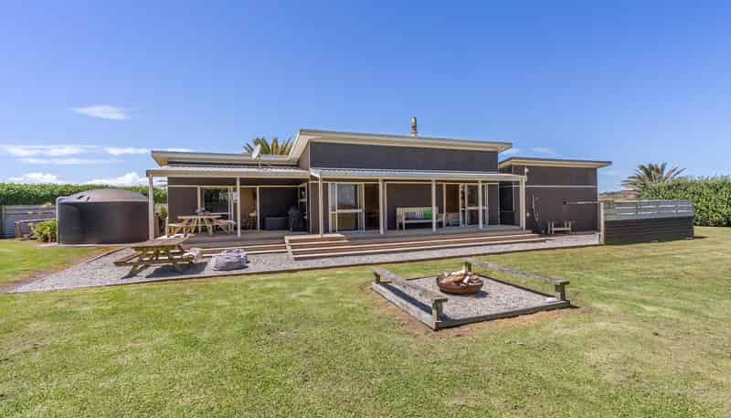 77 Anglers Avenue, Okato