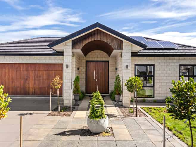 20 Fisher Place, Lytton West