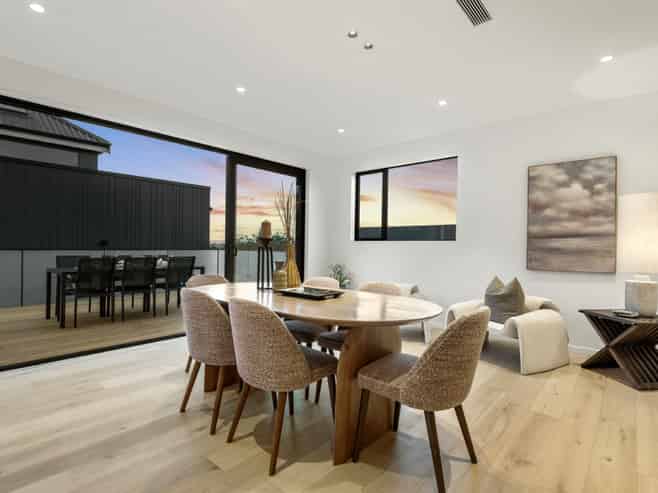 8A Serrata Place, Browns Bay