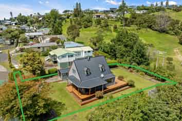 111 Tobie Place, Whangamata