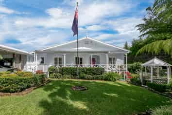 355 Ridge Road, Paremoremo