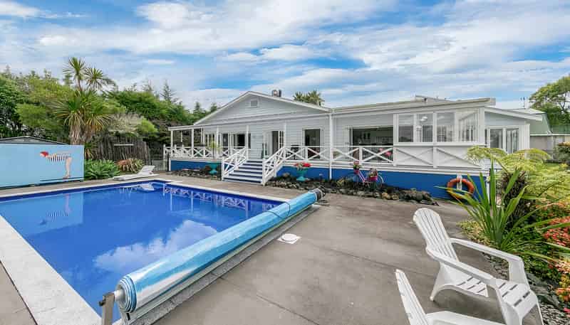 355 Ridge Road, Paremoremo