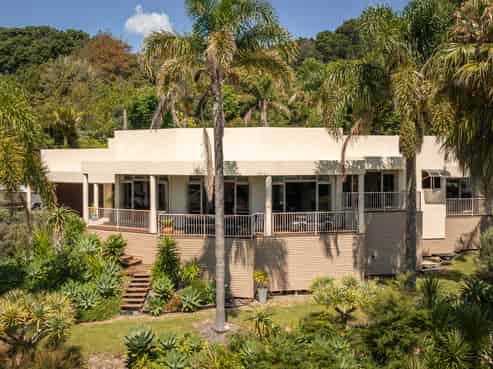 24 Sawmill Road, Thames