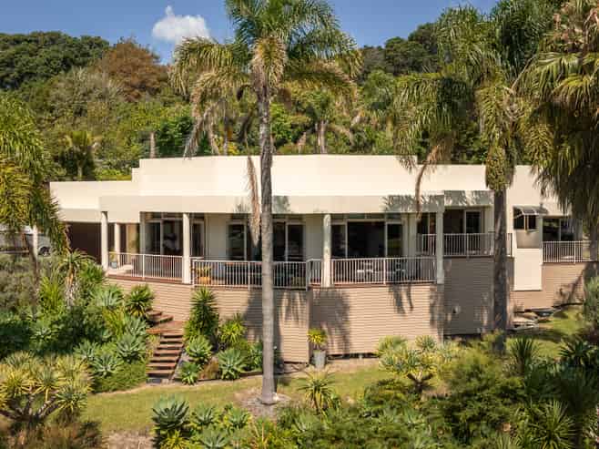 24 Sawmill Road, Thames