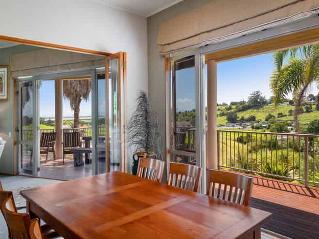 24 Sawmill Road, Thames