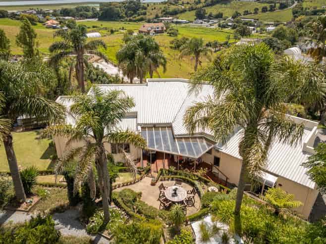 24 Sawmill Road, Thames