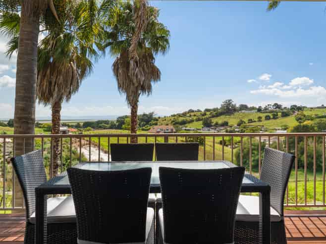 24 Sawmill Road, Thames