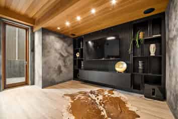 26 Braemar Road, Castor Bay