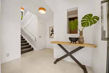 26 Braemar Road, Castor Bay