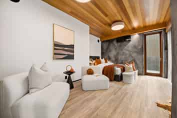 26 Braemar Road, Castor Bay