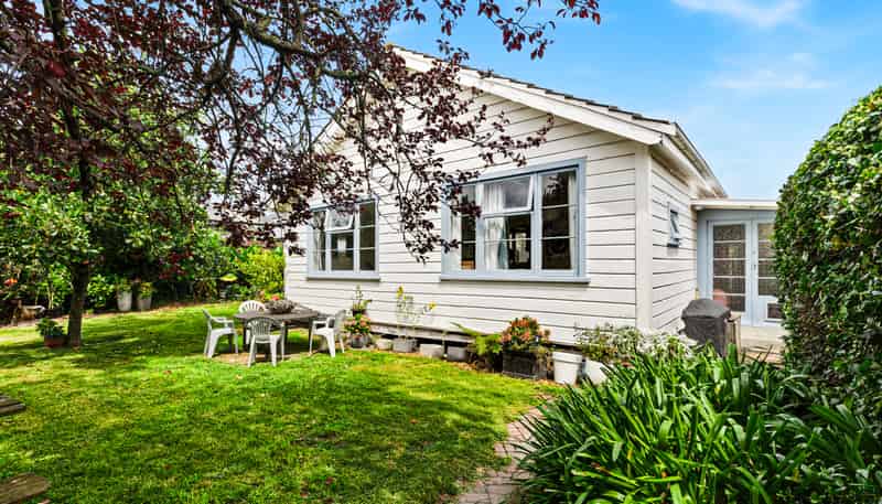 10B Everest Avenue, Havelock North