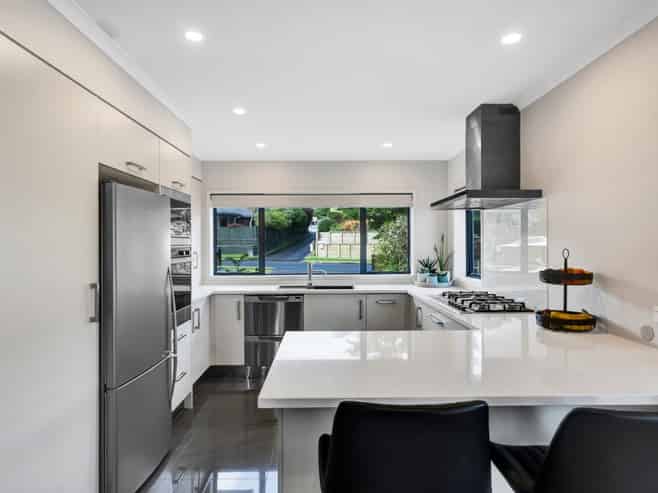 19 Ashmore Drive, Frankleigh Park