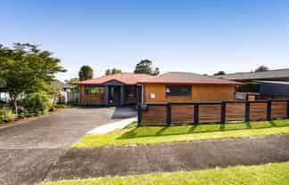 19 Ashmore Drive, Frankleigh Park