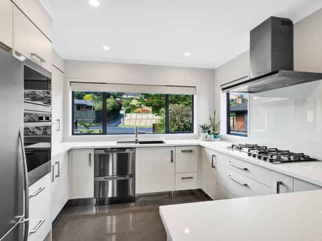 19 Ashmore Drive, Frankleigh Park