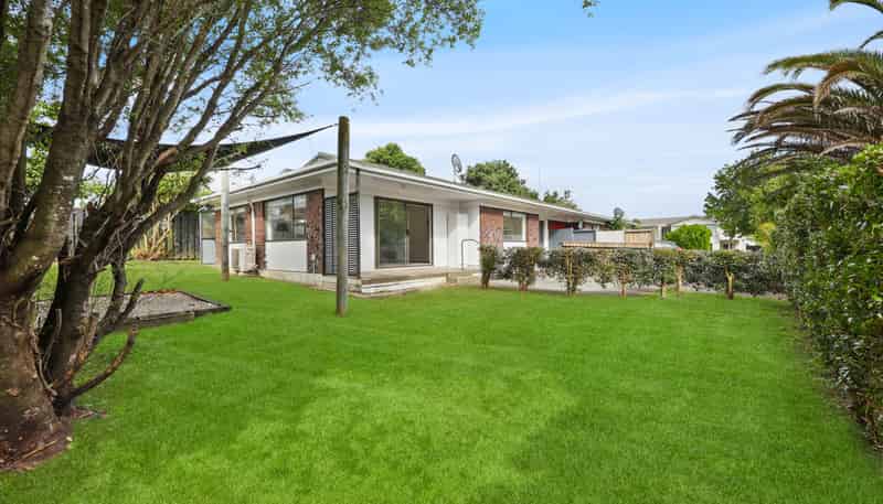 2/27 Matuhi Rise, Henderson