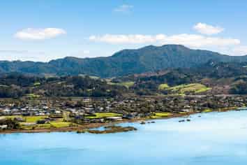 28 Sandpiper Avenue, Point Wells