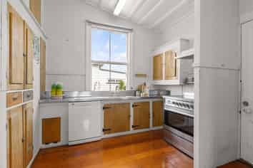 24A Third Avenue, Avenues