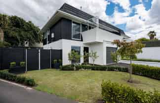 3/140 Te Mata Road, Havelock North