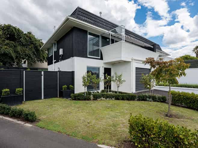3/140 Te Mata Road, Havelock North