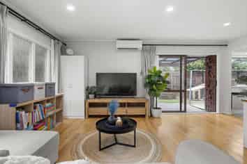 1/4 Tomintoul Place, Highland Park