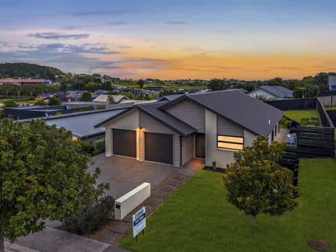 4 Stockyard Crescent, Pukekohe