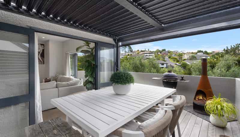 11/19 Langana Avenue, Browns Bay