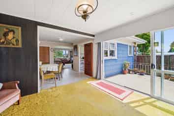 142 Otonga Road, Springfield