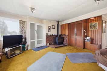 142 Otonga Road, Springfield